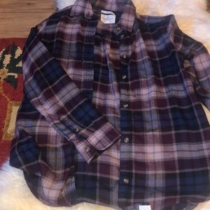 American Eagle flannel size xs runs big